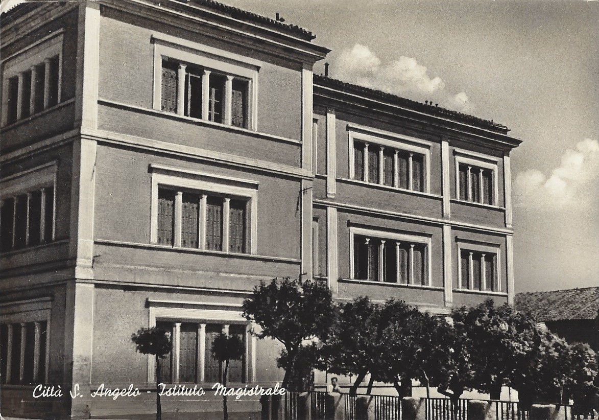 0012 CITTASANTANGELO ISTITUTO MAGISTRALE 1952_05_09 FRONTE